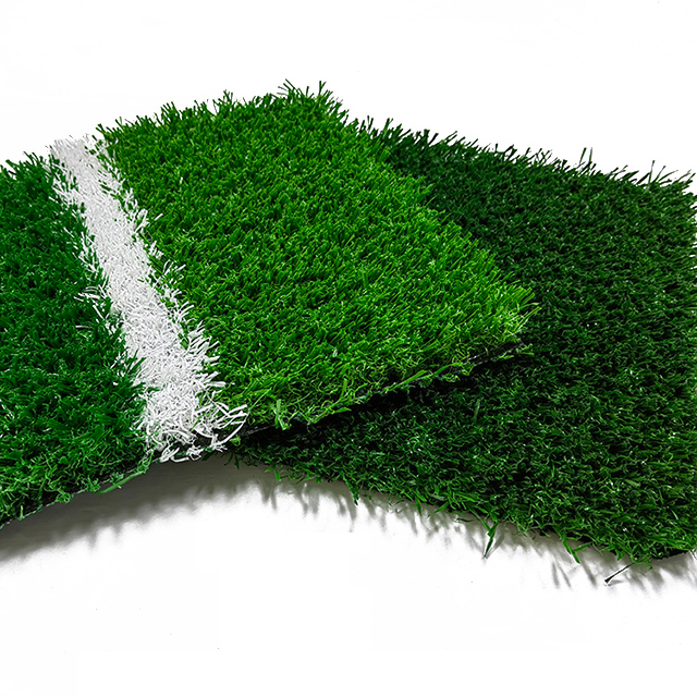 terrain de football en gazon artificiel