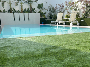 erba artificiale per animali domestici.jpg