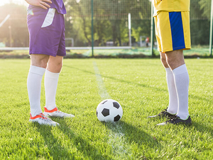 fournisseur de terrain de football en gazon synth&eacute;tique en Chine.jpg