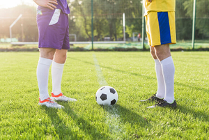 tipos de c&eacute;sped artificial para campo de f&uacute;tbol.jpg