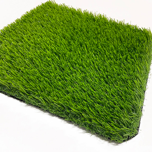 G&uuml;nstige gef&auml;lschte Kunststoff-Grasrollen f&uuml;r Terrassen- und Gartenlieferanten