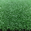 umel&yacute; tr&aacute;vnik na putting green