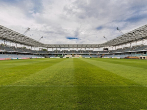 K&uuml;nstliche Sportrasenpl&auml;tze.jpg